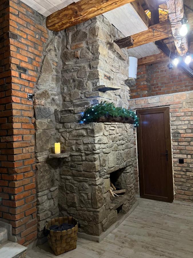 Luxury Live Apartment Kamianets-Podilskyi Exterior photo